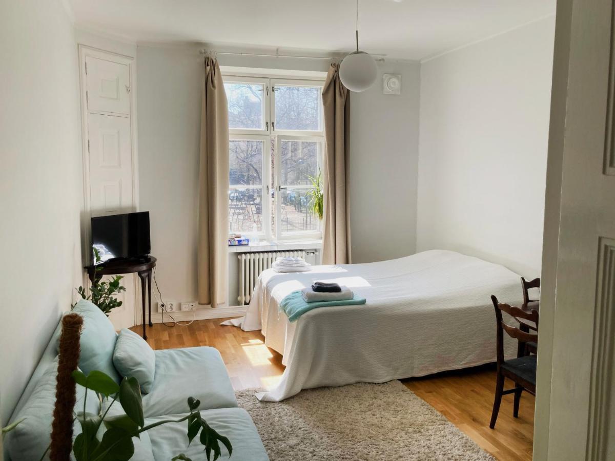 Bright One-Room Studio In The Heart Of Kallio ヘルシンキ エクステリア 写真